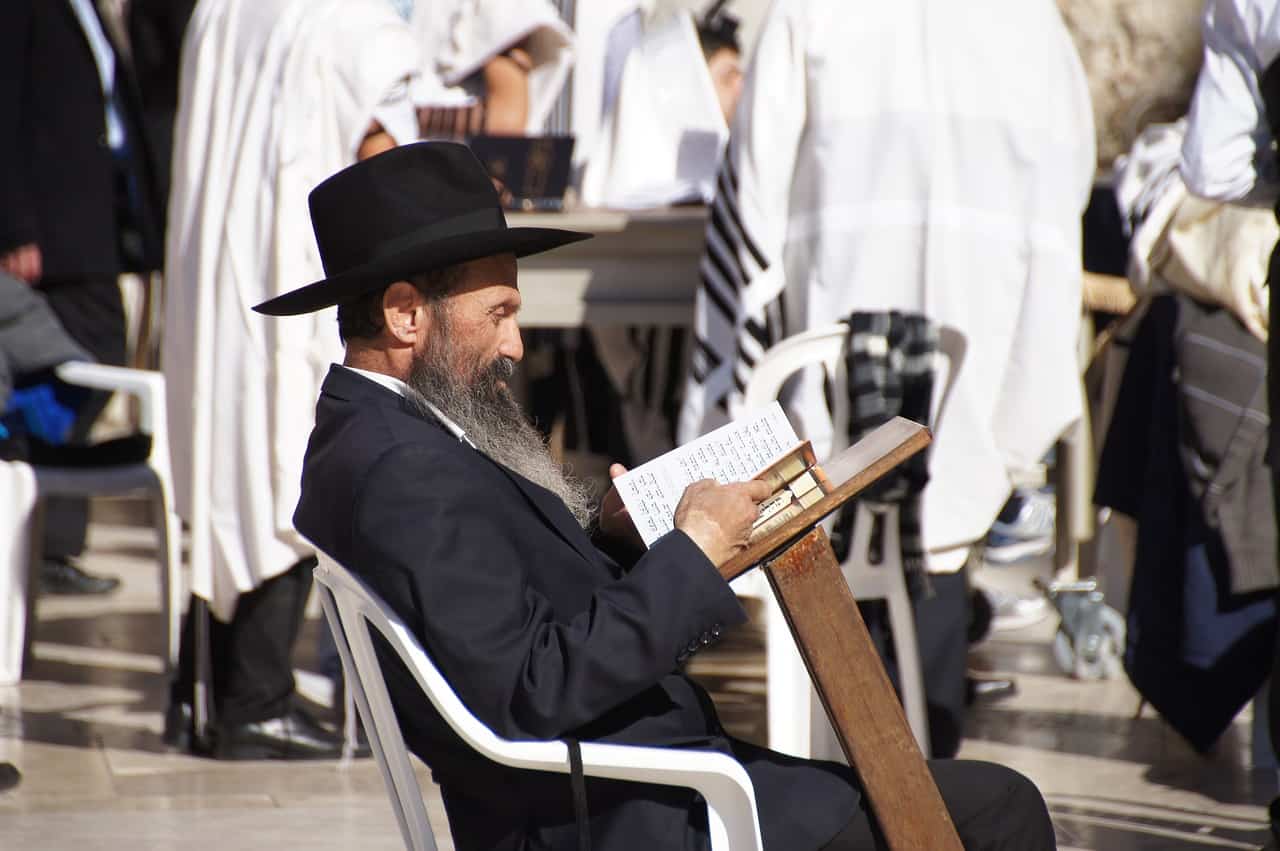 מפעיל לבת מצווה?